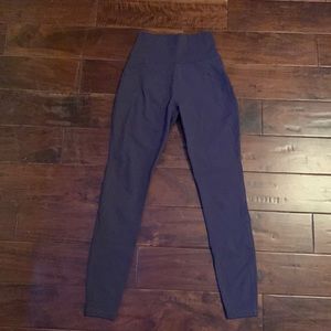 Alphalete pocket leggings